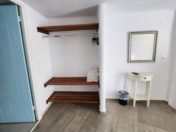 Hotel Kastelakia Mykonos : photo 6 de la chambre chambre triple