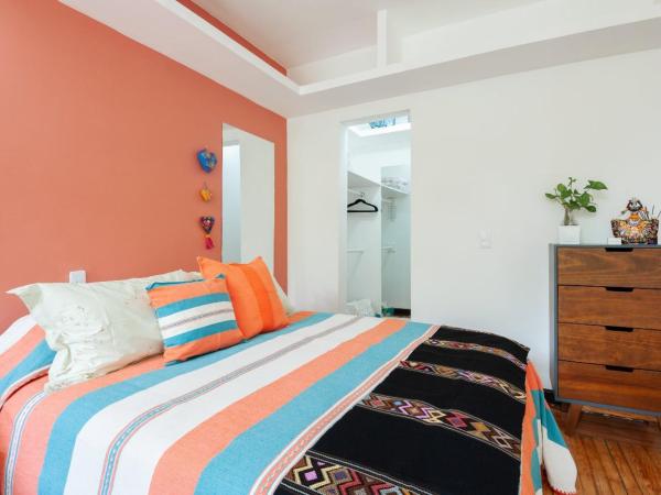 ITZAE Polanquito CDMX Lincoln Park dog friendly : photo 3 de la chambre chambre familiale avec salle de bains privative