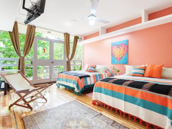 ITZAE Polanquito CDMX Lincoln Park dog friendly : photo 6 de la chambre chambre familiale avec salle de bains privative