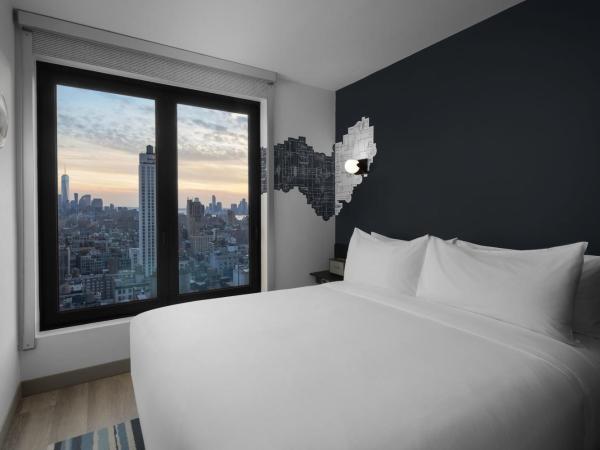Aloft New York Chelsea : photo 8 de la chambre chambre lit king-size - vue sur ville