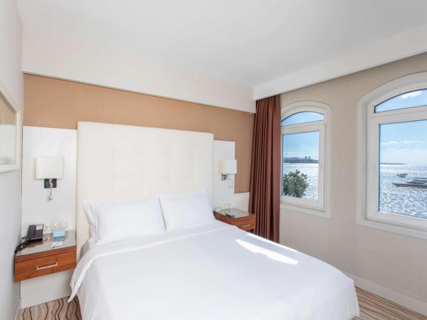 Radisson Hotel Istanbul Sultanahmet : photo 1 de la chambre chambre supérieure avec balcon - vue sur mer - non-fumeurs