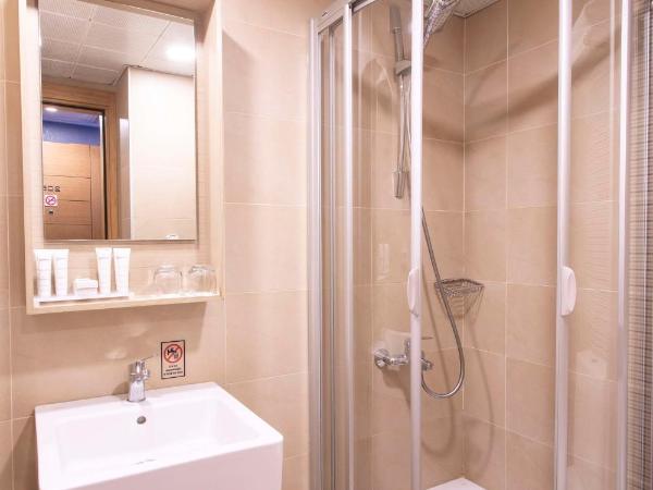 Radisson Hotel Istanbul Sultanahmet : photo 4 de la chambre chambre standard avec vue sur mer - non-fumeurs