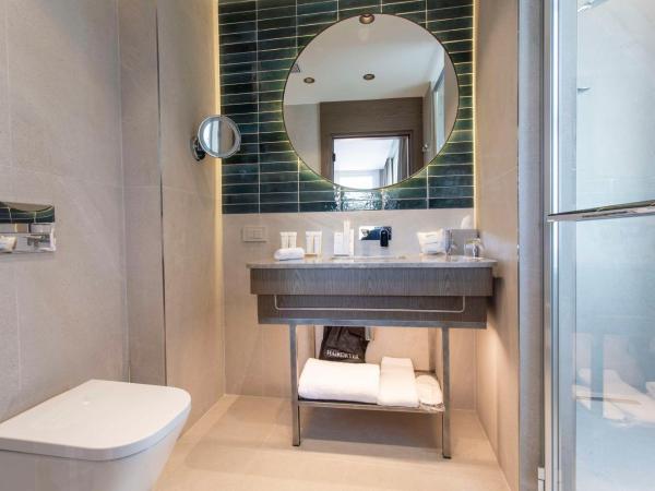 Radisson Hotel Istanbul Sultanahmet : photo 6 de la chambre suite avec balcon - vue sur mer - non-fumeurs