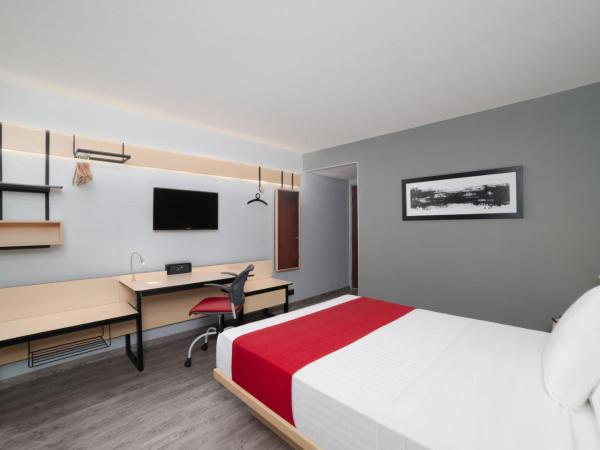 City Express by Marriott Puebla Centro : photo 2 de la chambre chambre lit queen-size 