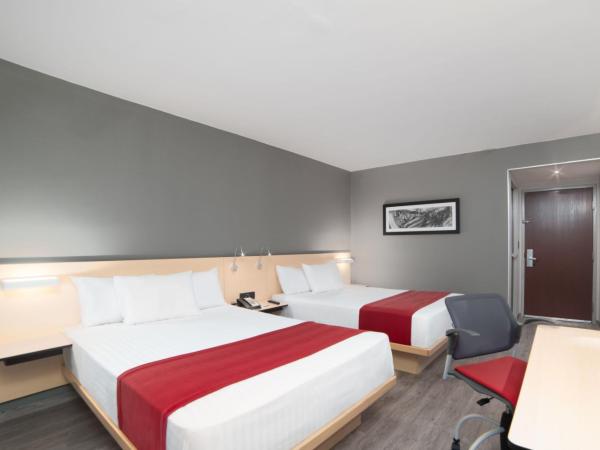 City Express by Marriott Puebla Centro : photo 4 de la chambre chambre double avec 2 lits doubles