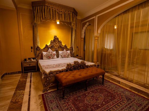 WelcomHeritage Traditional Haveli : photo 8 de la chambre suite