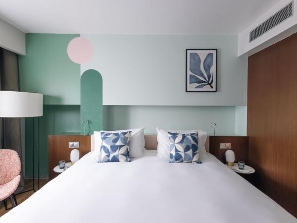 voco Madrid Retiro, an IHG Hotel : photo 3 de la chambre chambre standard lit queen-size