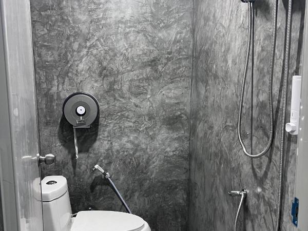 Say My Name : photo 7 de la chambre lit dans dortoir de 8 lits