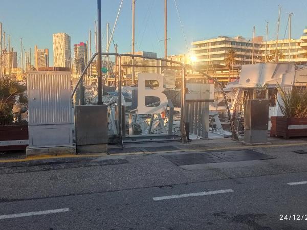 Best Barcelona boat experience : photo 3 de la chambre mobile home