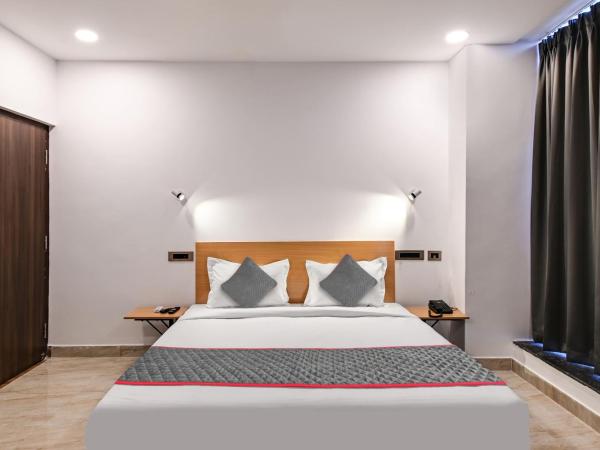 Super Townhouse 1294 De Alphabet Karmanghat : photo 9 de la chambre chambre triple classique