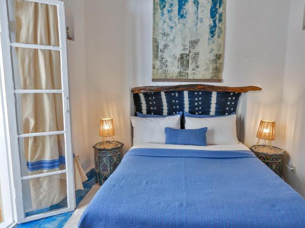 Chems Bleu : photo 3 de la chambre chambre double bleue