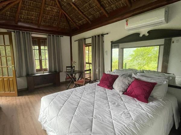 Cinque Terre Pousada & Bistrô : photo 1 de la chambre chambre double - vue sur montagne