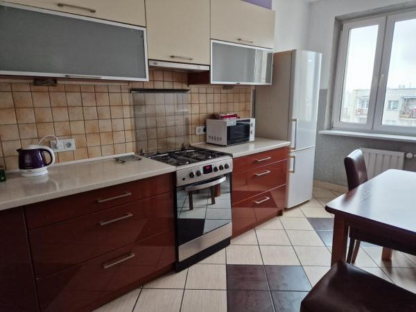 Niebieski Meander Pokoje blisko metra : photo 1 de la chambre chambre double avec balcon