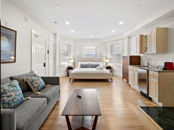 Charlesgate Suites : photo 3 de la chambre suite deluxe avec lit king-size