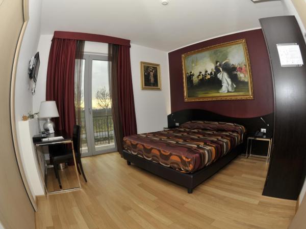 La Grotta Hotel : photo 4 de la chambre chambre double standard