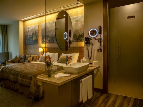 Gorrion Hotel Istanbul : photo 4 de la chambre chambre exécutive d'angle avec canapé-lit