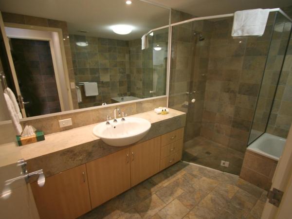 Bay Royal Apartments : photo 9 de la chambre deluxe two-bedroom apartment with beach view (apt 10)