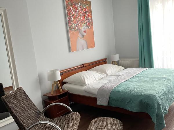 Willa 4 Pory Roku & Uznam : photo 3 de la chambre apartment with balcony - uznam