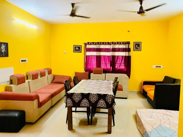 Ramkarthik villa guest house : photo 7 de la chambre suite familiale deluxe