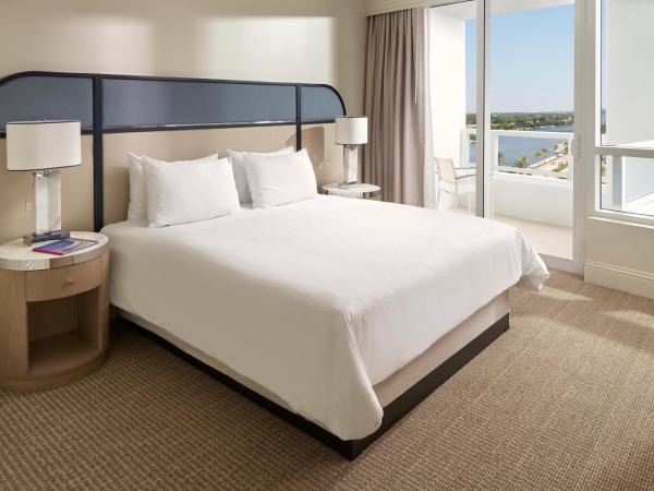 Fontainebleau Miami Beach : photo 4 de la chambre suite