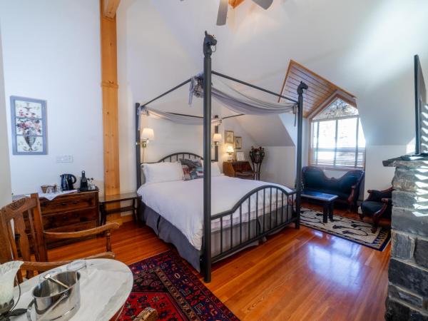 Beaujolais Boutique B&B at Thea's House : photo 4 de la chambre chambre lit king-size deluxe