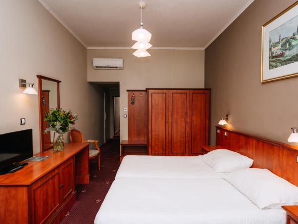 Union Hotel Prague : photo 1 de la chambre chambre triple