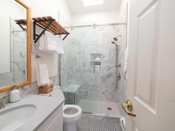 Beaujolais Boutique B&B at Thea's House : photo 4 de la chambre chambre lit king-size supérieure