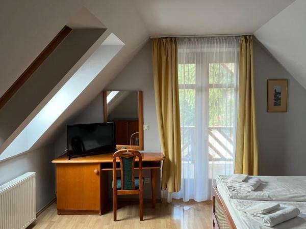 Aranykert Vendégház : photo 3 de la chambre chambre familiale