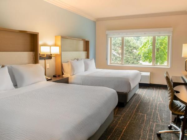 Holiday Inn Victoria - Elk Lake, an IHG Hotel : photo 6 de la chambre chambre lit queen-size standard avec 2 lits queen-size - animaux domestiques acceptés