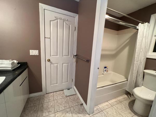 Comfortable Utopia B&B : photo 7 de la chambre chambre double avec salle de bains privative