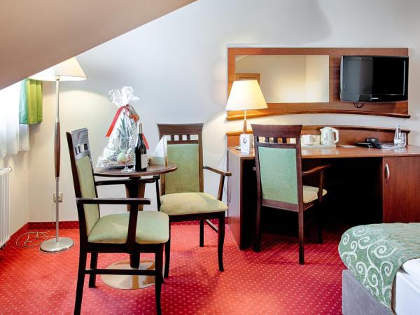 Grand Royal Hotel : photo 3 de la chambre chambre double