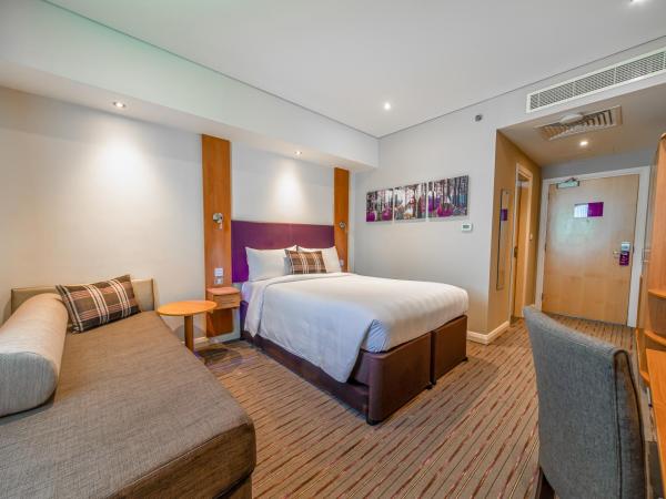 Premier Inn Dubai Silicon Oasis : photo 5 de la chambre double room - non smoking - free shuttle to metro 4x daily