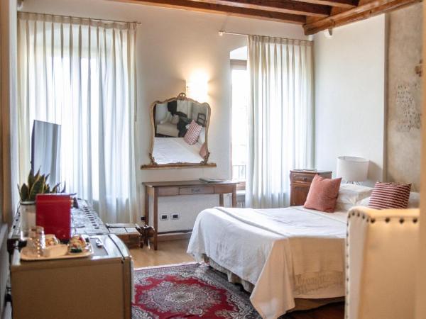 Pietra di Verona Residenza : photo 9 de la chambre suite