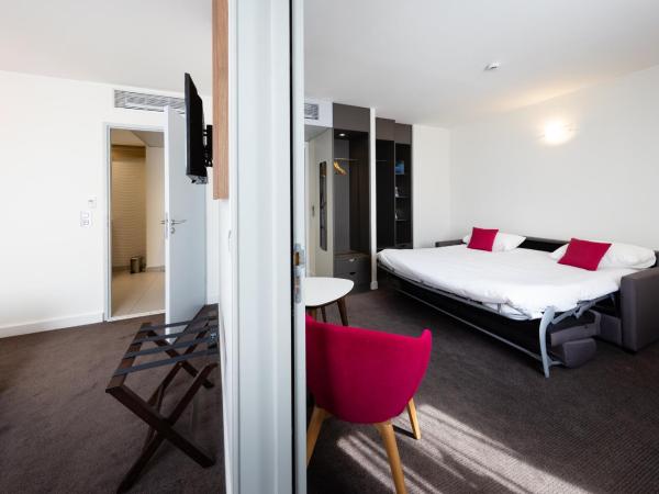 Campanile Limoges Centre - Gare : photo 8 de la chambre chambre quadruple