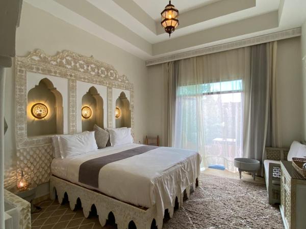 La Villa Des Golfs & PinkCactus : photo 1 de la chambre suite junior