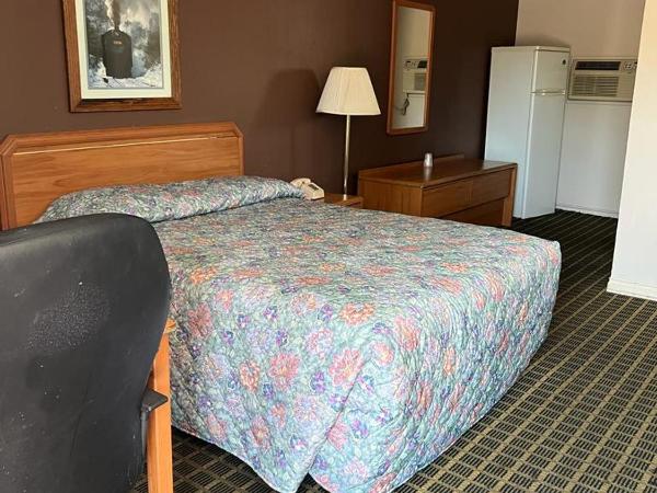 Aaron Motel : photo 3 de la chambre chambre lit queen-size