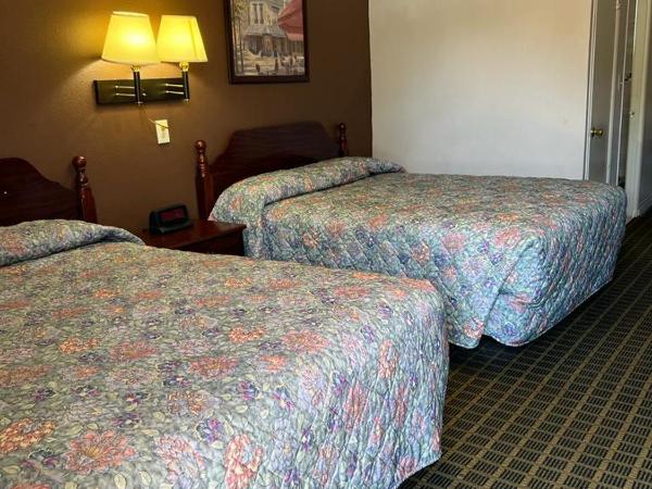 Aaron Motel : photo 2 de la chambre chambre avec 2 grands lits queen-size