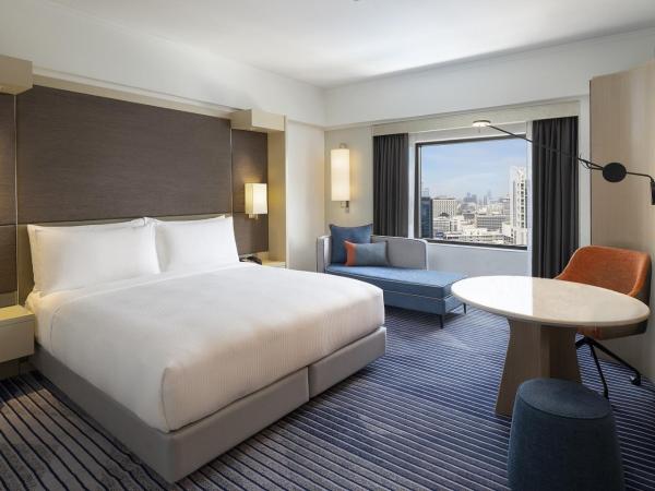 Crowne Plaza Bangkok Parc Lumpini : photo 1 de la chambre chambre lit king-size standard