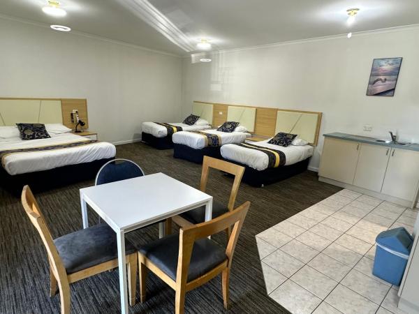 Jacksons Motor Inn : photo 3 de la chambre chambre familiale deluxe