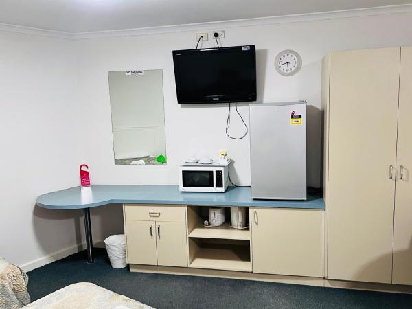 Jacksons Motor Inn : photo 4 de la chambre chambre familiale adaptée aux personnes à mobilité réduite