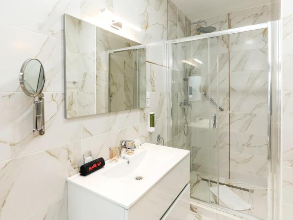 Lumen Gasztropanzió : photo 5 de la chambre chambre familiale supérieure