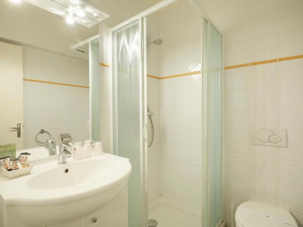Hôtel Eliova l'Eau Vive : photo 3 de la chambre chambre triple
