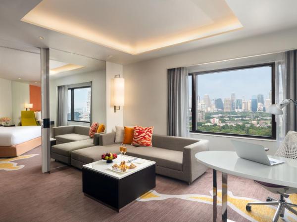 Crowne Plaza Bangkok Parc Lumpini : photo 7 de la chambre junior king suite with lumpini view