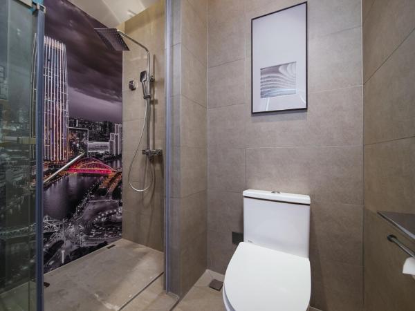 Park Inn by Radisson Tianjin Five Old Street Nanjing Road : photo 2 de la chambre premium suite with king bed