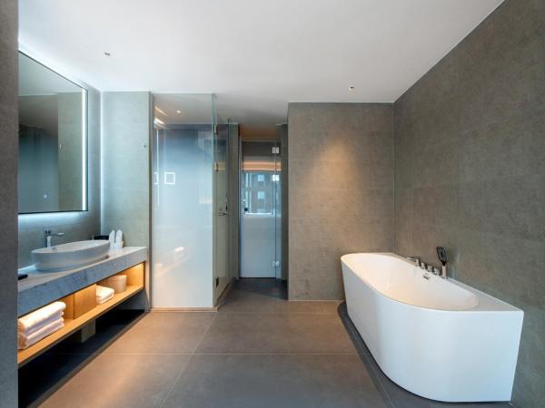 Park Inn by Radisson Chengdu Sihe Metro Station Xinchuan : photo 4 de la chambre suite avec vue