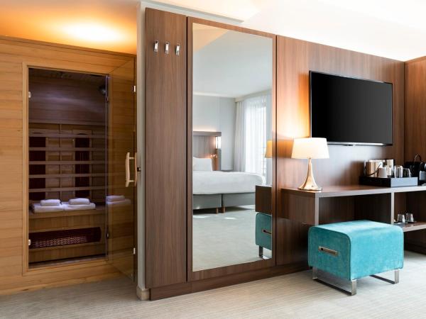 Courtyard by Marriott Brussels EU : photo 1 de la chambre chambre lit king-size exécutive