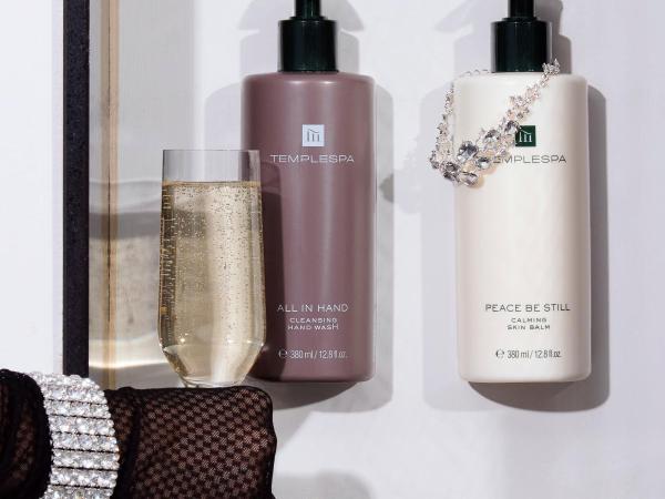 The Waldorf Hilton : photo 3 de la chambre suite familiale waldorf wonderland