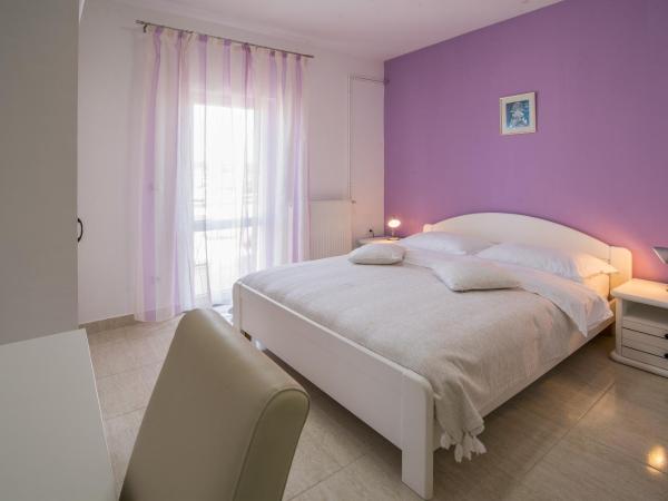 B&B Villa Ana : photo 1 de la chambre chambre double avec balcon