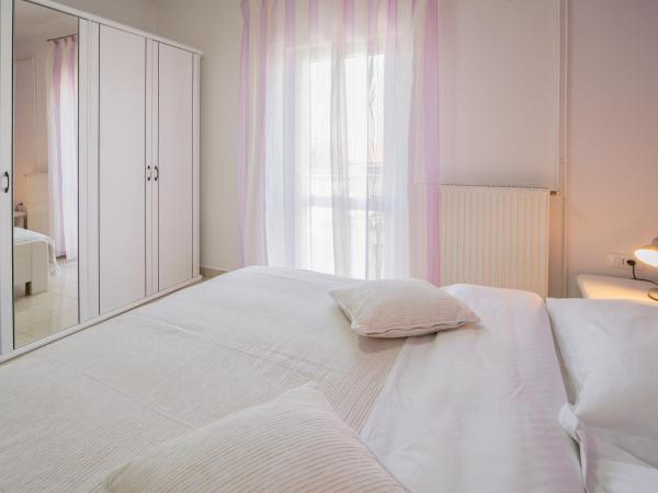 B&B Villa Ana : photo 8 de la chambre chambre double avec balcon