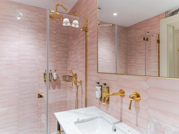 Hotel Unicus Palace Old Town - Destigo Hotels : photo 8 de la chambre chambre double supérieure